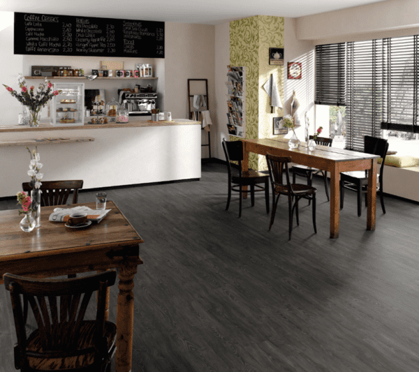 8mm-spanish-grey-room